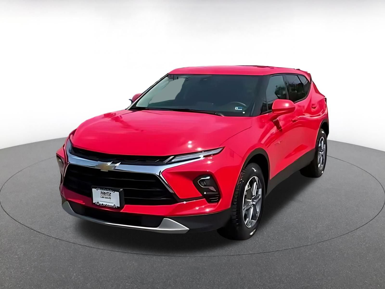 Used 2025 Chevrolet Blazer LT FWD image 4