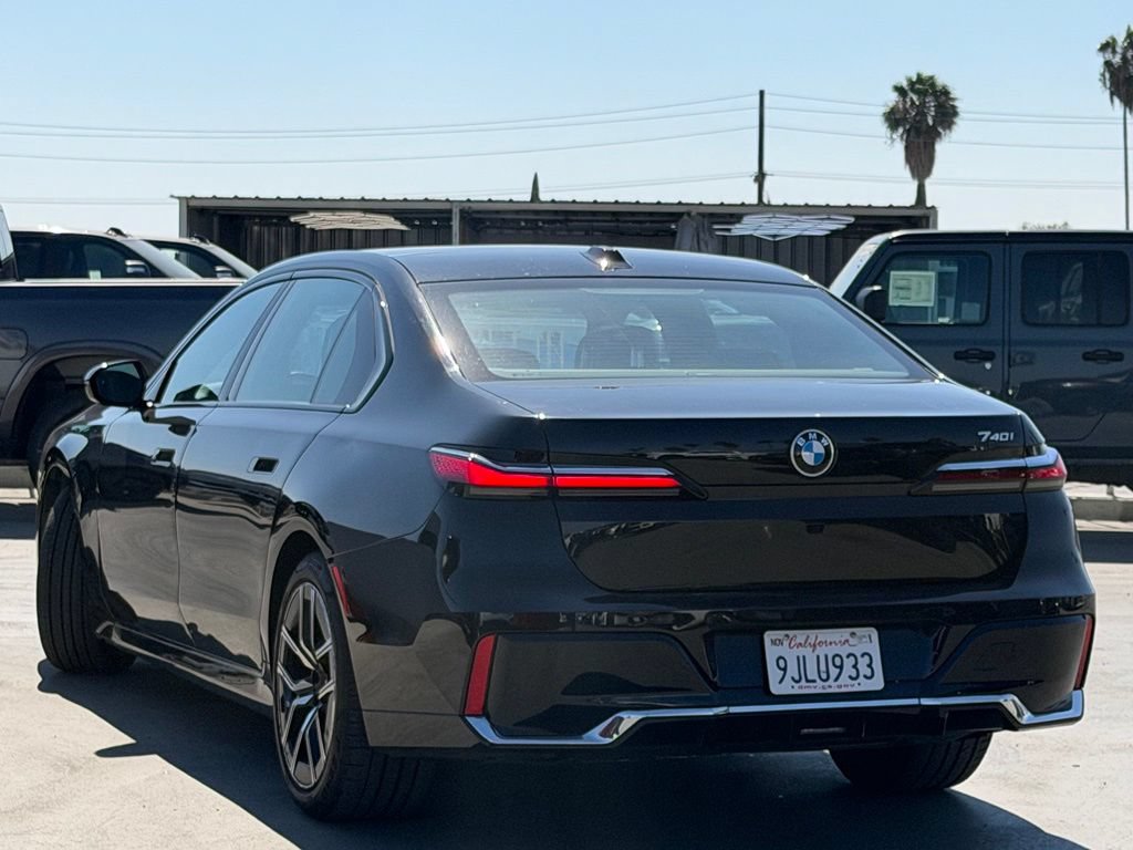 Used 2024 BMW 740i RWD video 2
