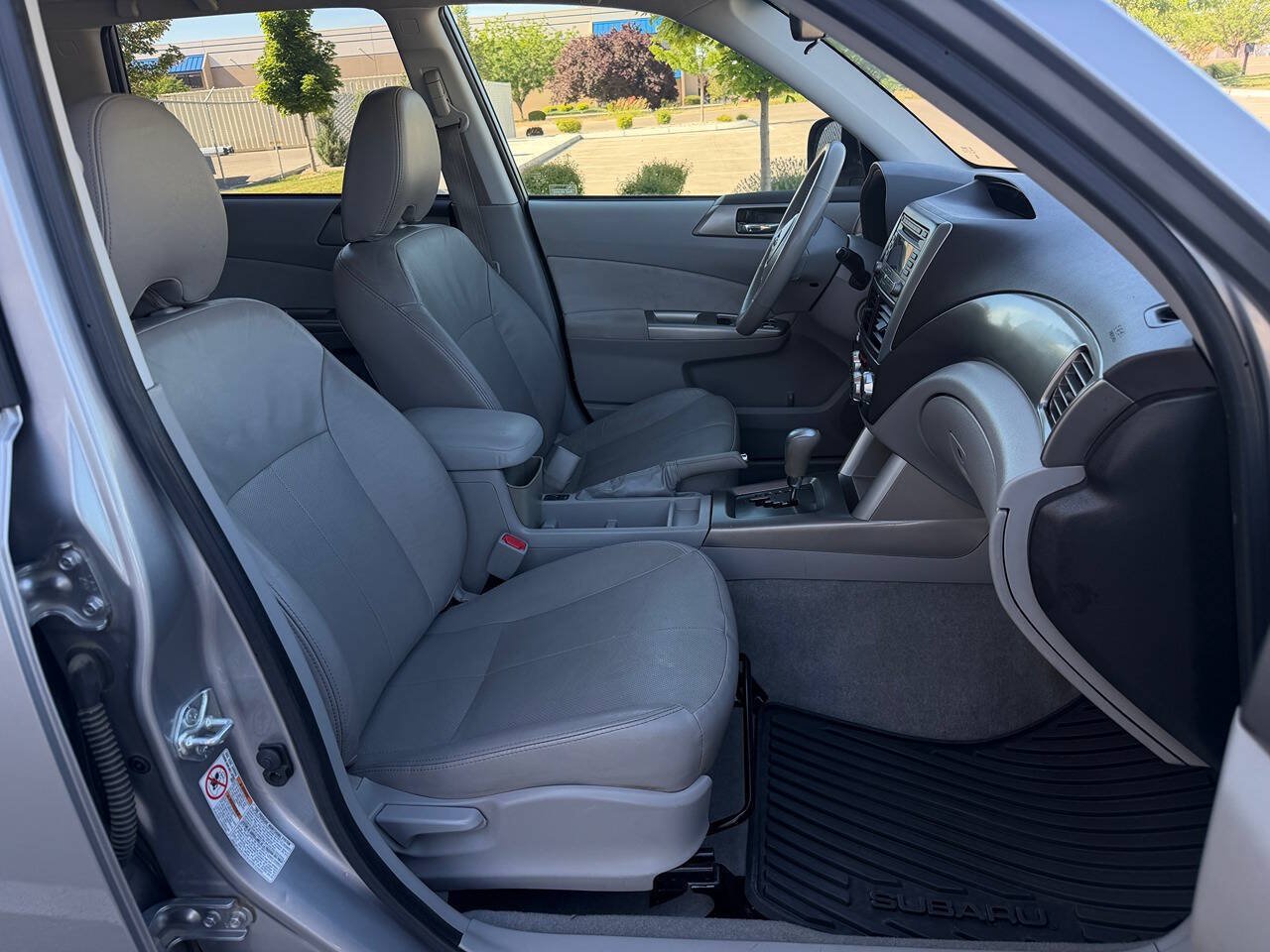 Used 2009 Subaru Forester 2.5X Limited AWD/4WD image 16