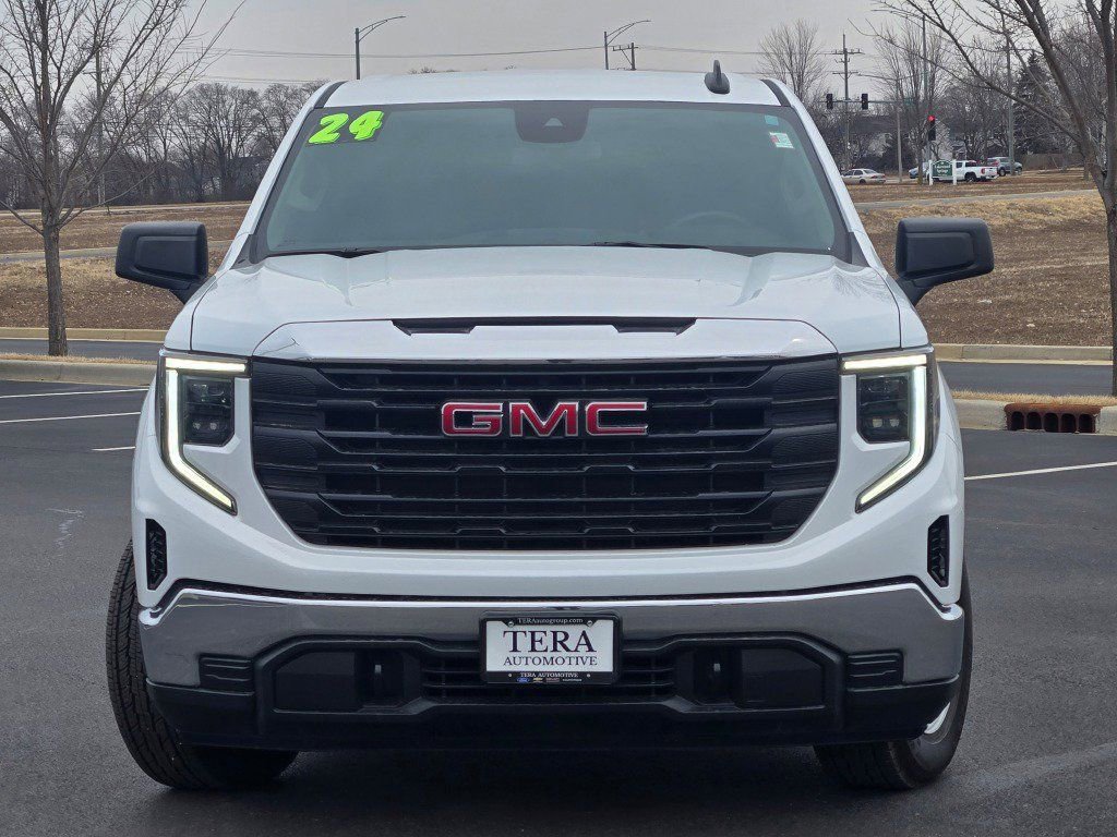 Used 2024 GMC Sierra 1500 Pro w/ Pro Value Package AWD/4WD image 3