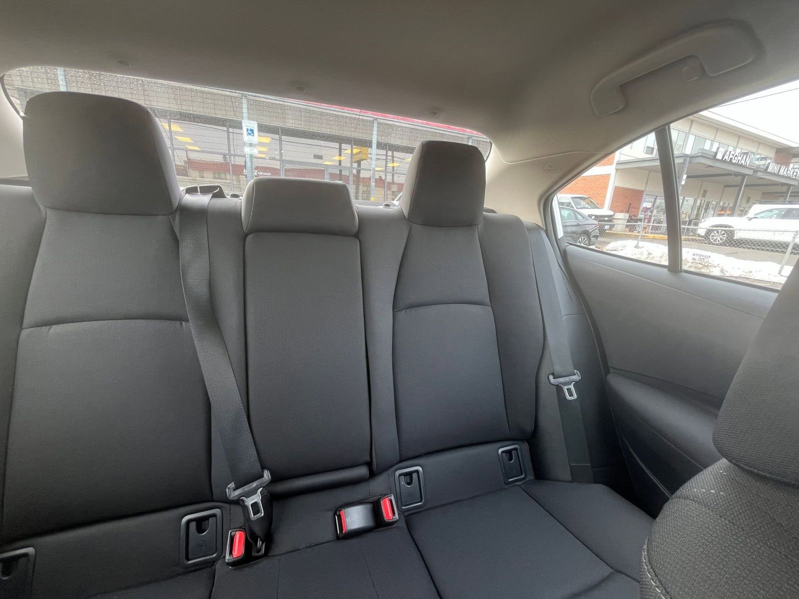 Used 2025 Toyota Corolla LE image 37