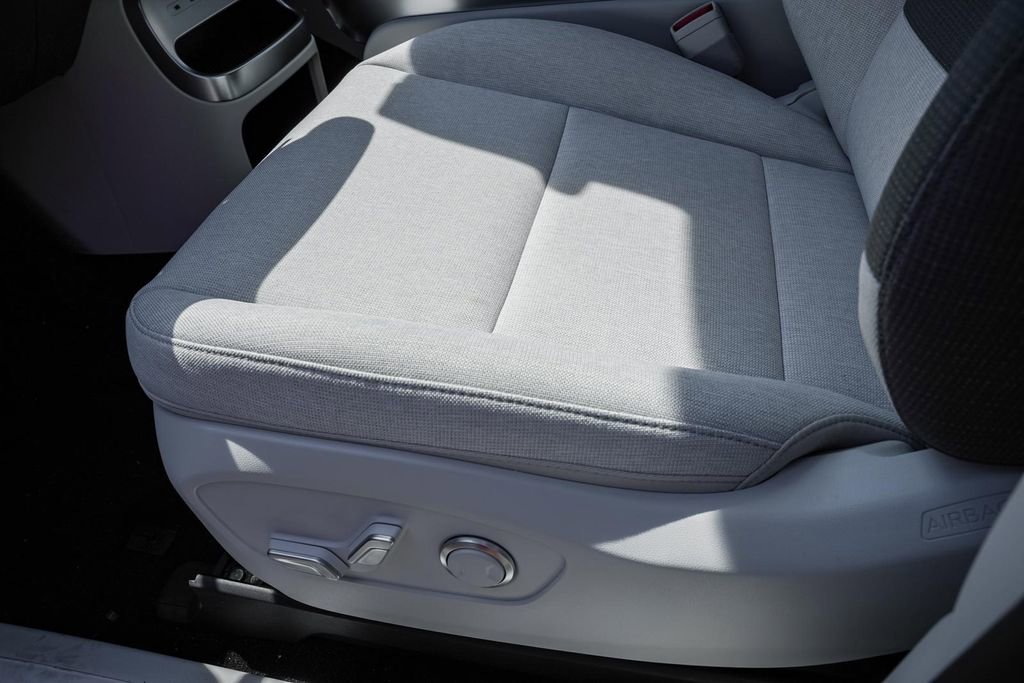 New 2026 Hyundai Ioniq 9 SE image 32