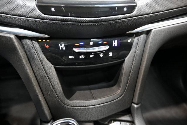 Used 2025 Cadillac XT5 Premium Luxury image 18
