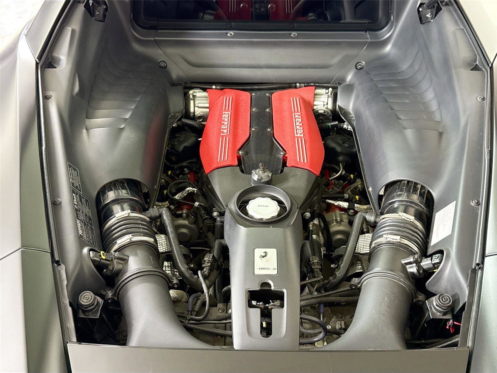 Used 2017 Ferrari 488 GTB RWD image 24