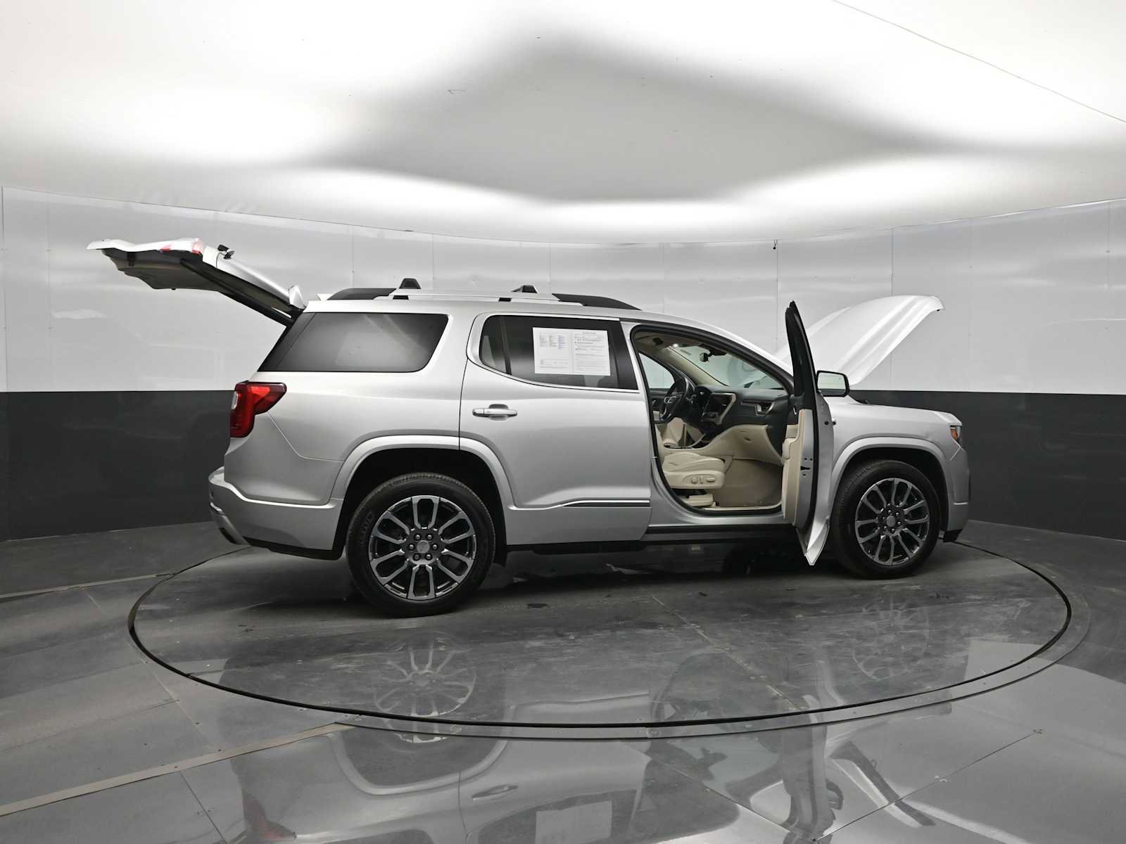 Used 2020 GMC Acadia Denali w/ LPO, Adventure Package AWD/4WD image 41