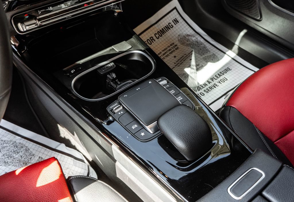Used 2022 Mercedes-Benz CLA 250 4MATIC image 19