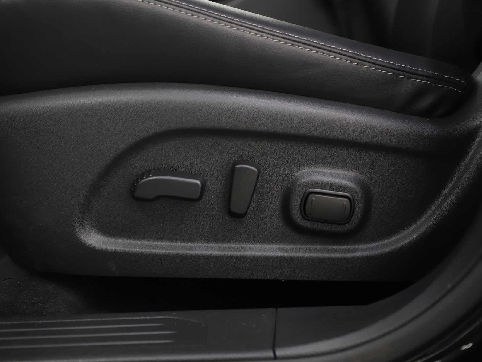 Used 2024 Nissan Murano SV w/ SV Midnight Edition Package AWD/4WD image 28