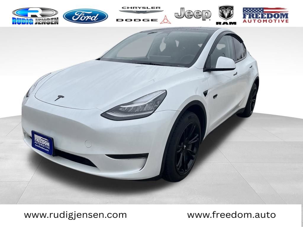 Used 2023 Tesla Model Y Long Range image 12