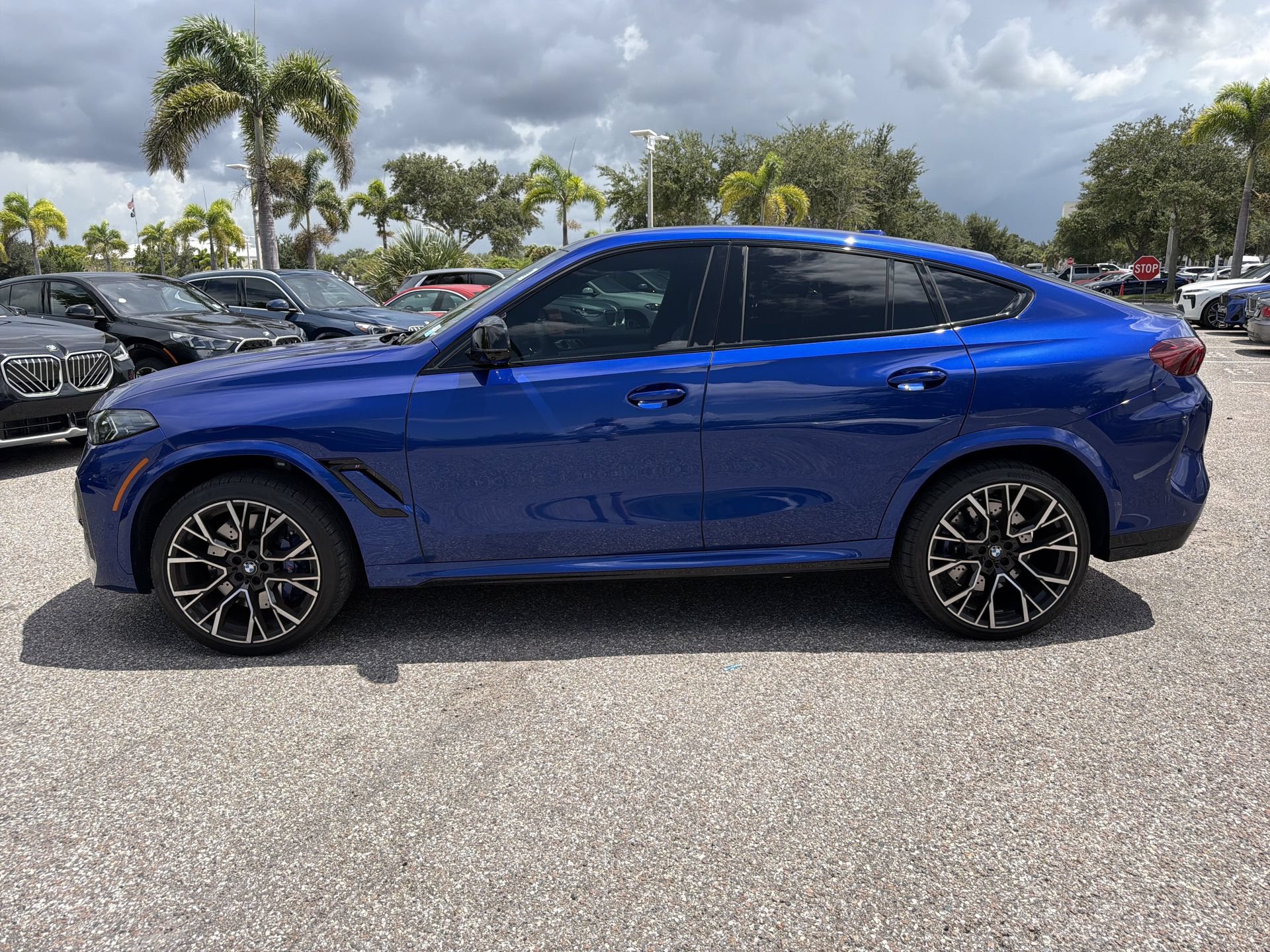 Certified 2025 BMW X6 M Competition w/ Executive Package AWD/4WD image 7