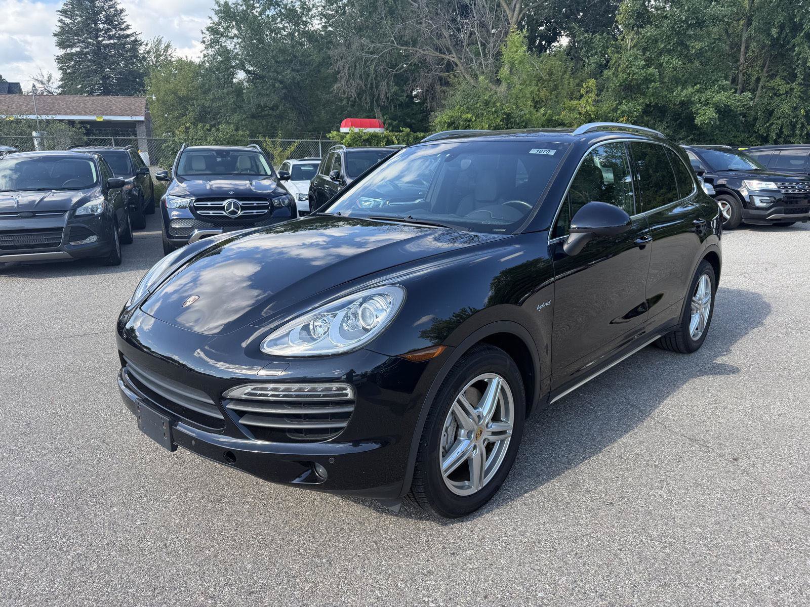 Used 2014 Porsche Cayenne S AWD/4WD image 3