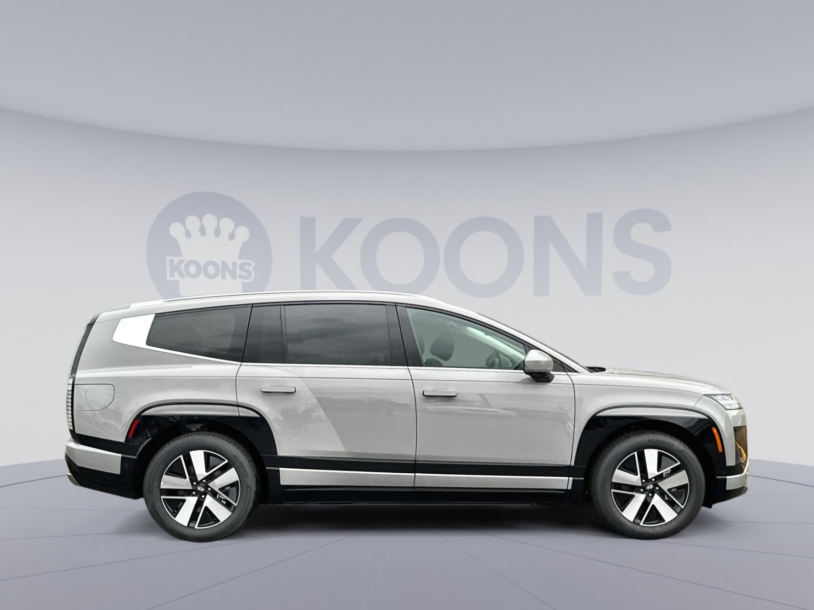 New 2026 Hyundai Ioniq 9 SEL image 8