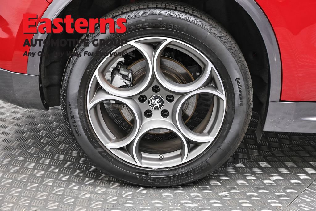 Used 2024 Alfa Romeo Stelvio Ti w/ Active Assist Plus Package image 30