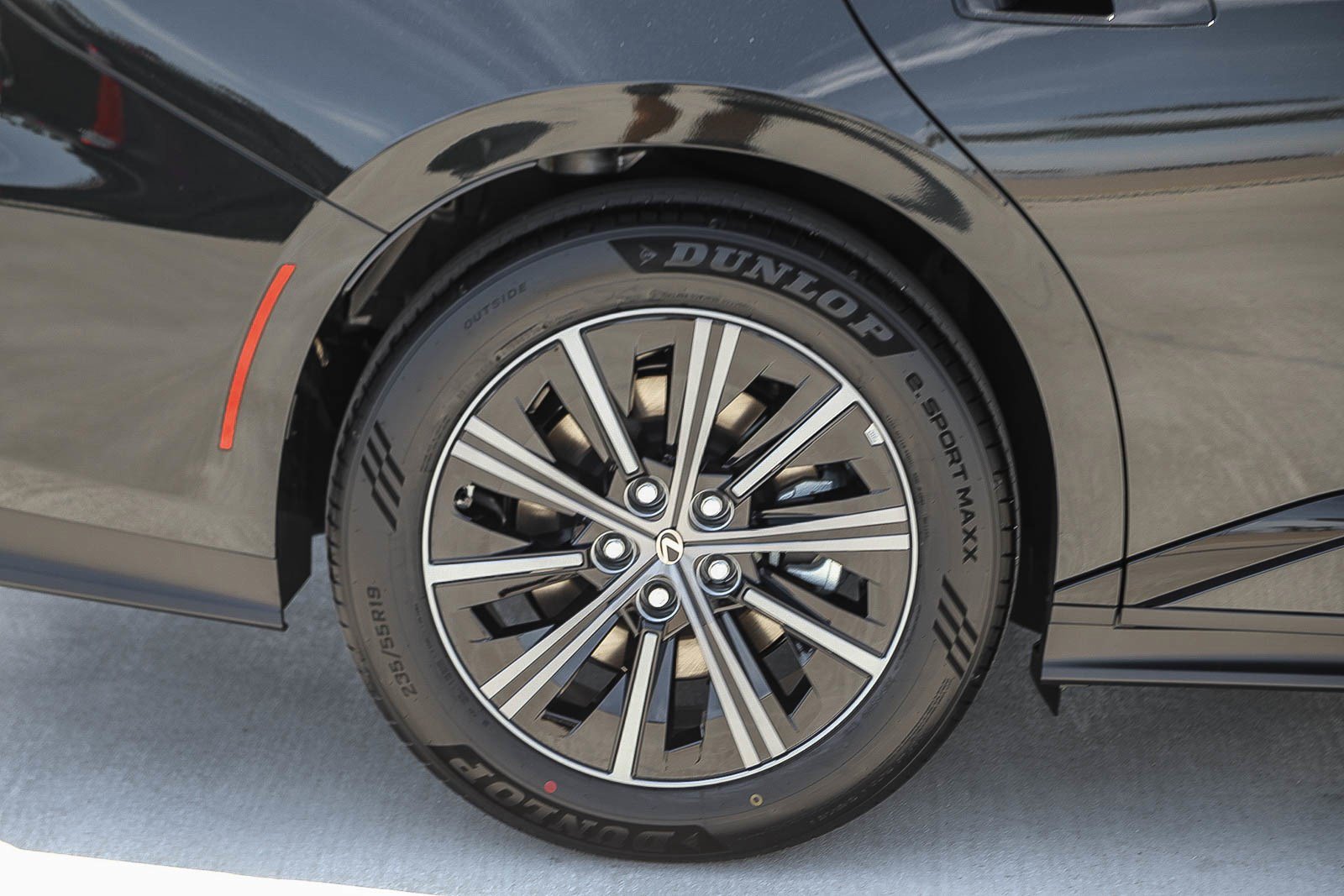 New 2026 Lexus ES 350e w/ Convenience Package FWD image 11