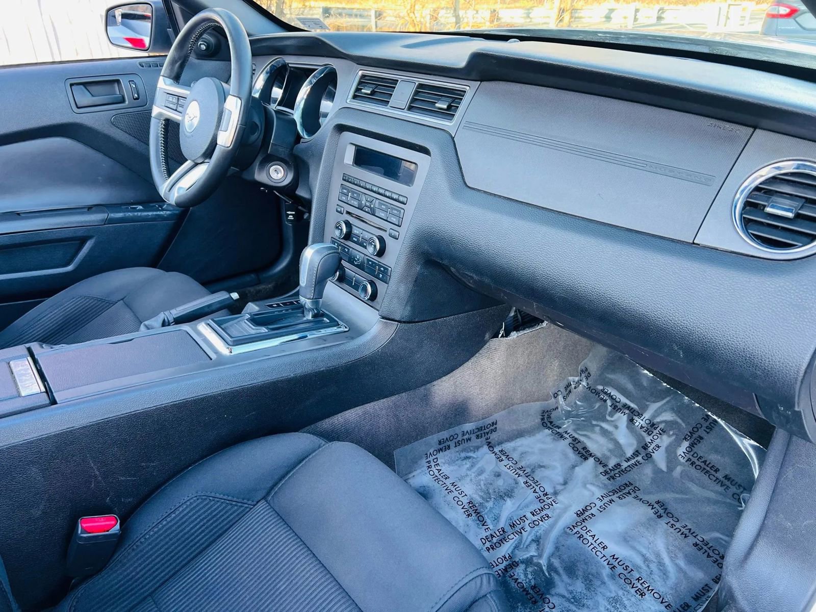 Used 2014 Ford Mustang Convertible image 20