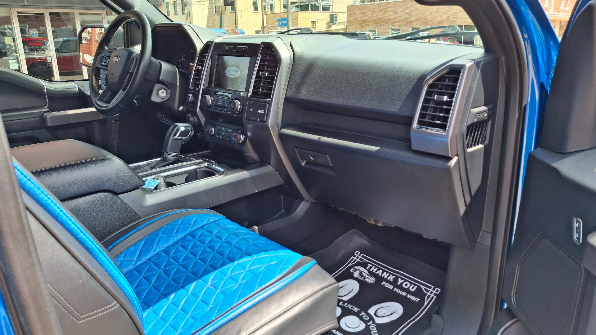 Used 2019 Ford F150 XLT w/ Equipment Group 302A Luxury AWD/4WD image 11