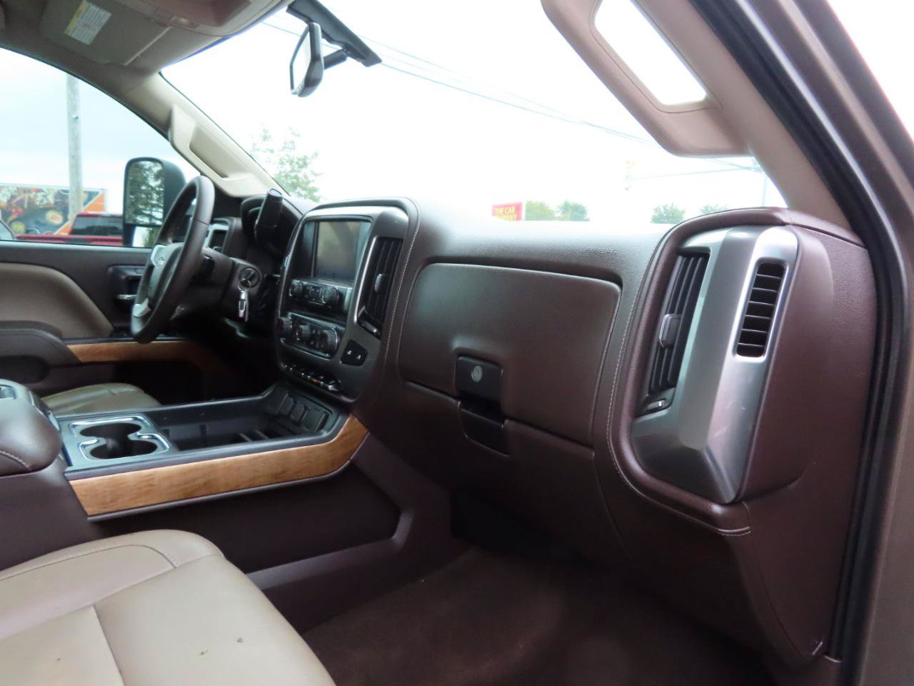 Used 2015 Chevrolet Silverado 2500 LTZ w/ Duramax Plus Package AWD/4WD image 51