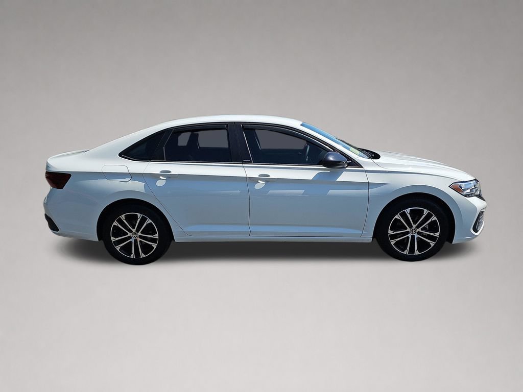 Certified 2023 Volkswagen Jetta Sport FWD image 2