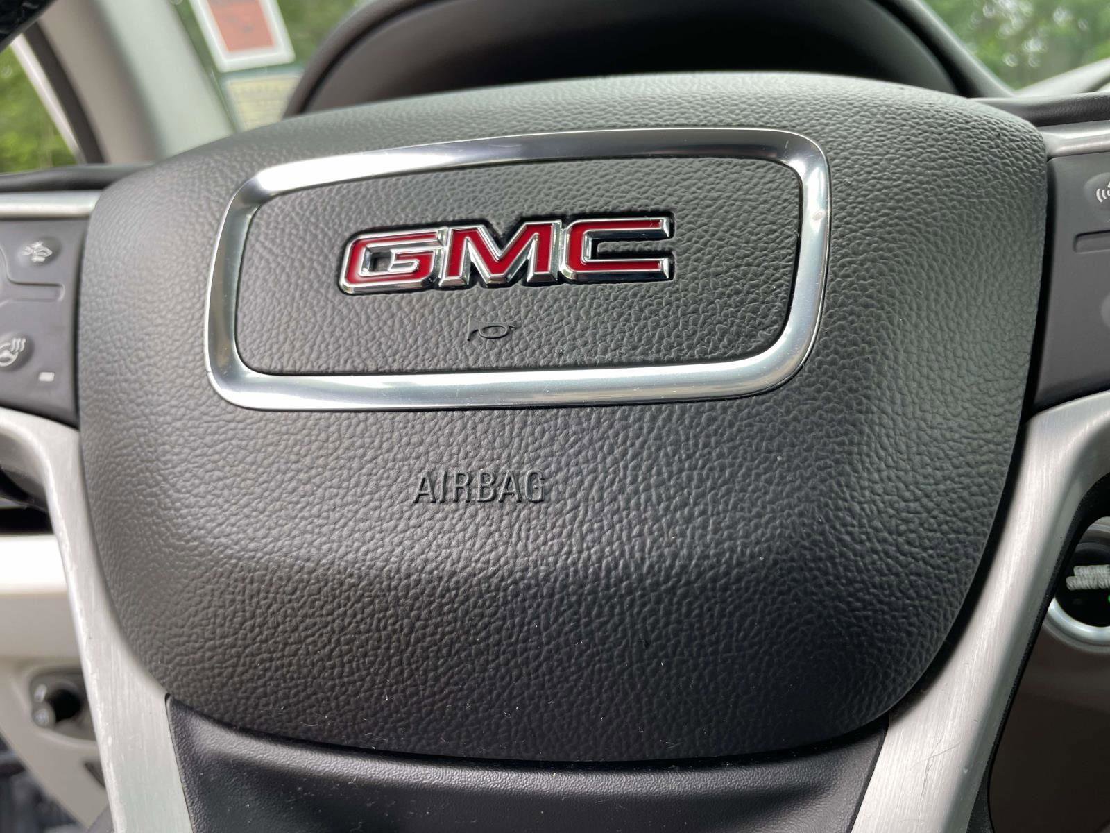 Used 2023 GMC Terrain SLT FWD image 16