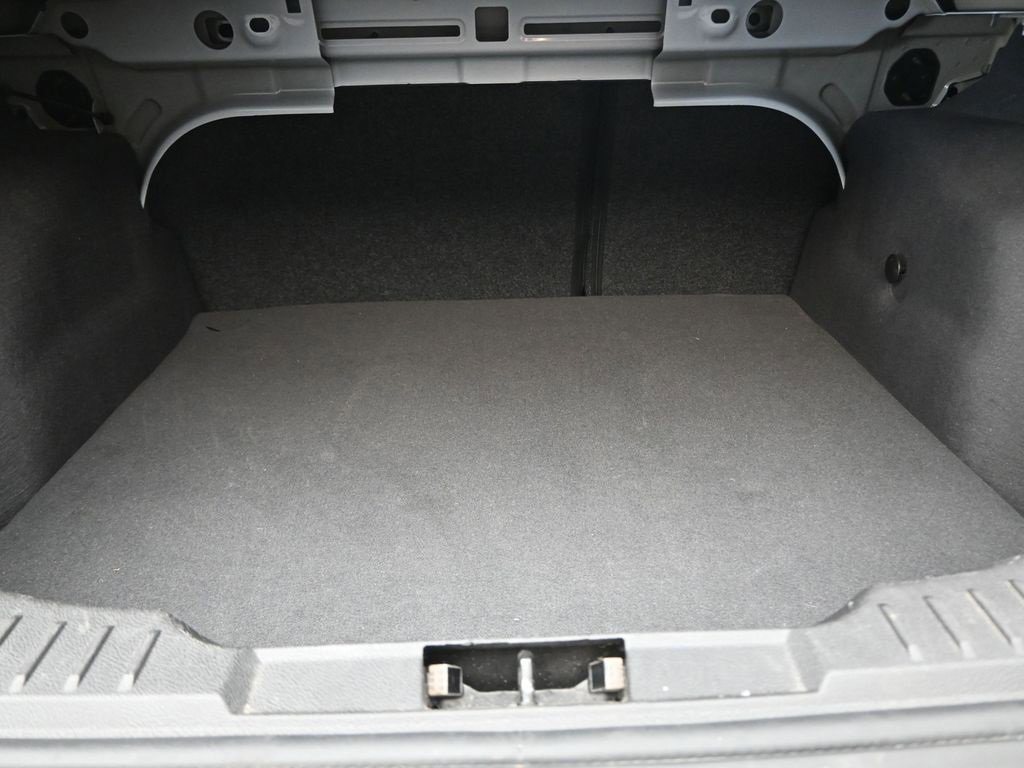 Used 2018 Ford Focus SE image 23