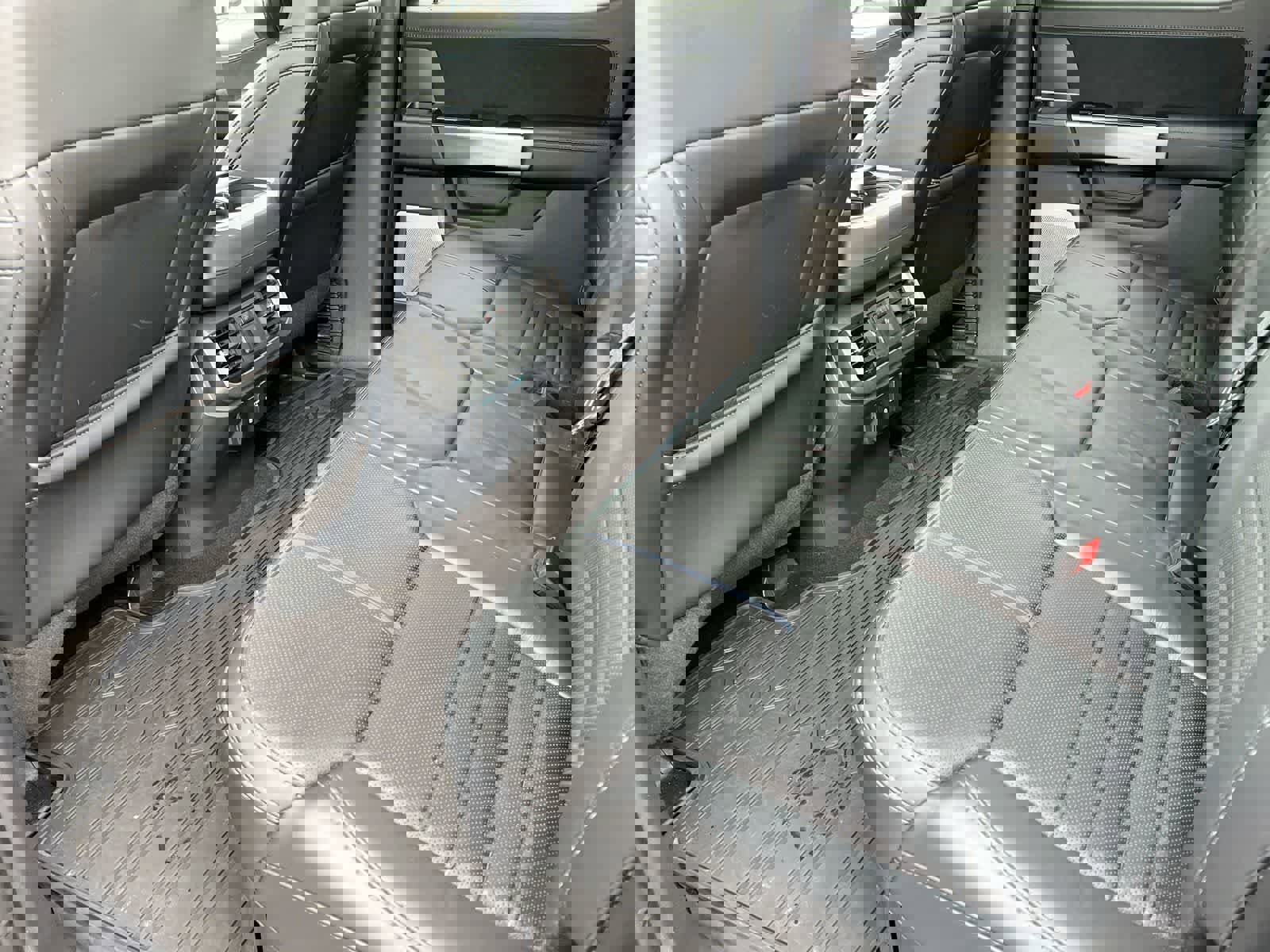 Used 2024 Ford F150 Platinum w/ Equipment Group 702A High image 18