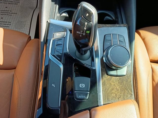 Used 2019 BMW 540i w/ Convenience Package RWD image 10