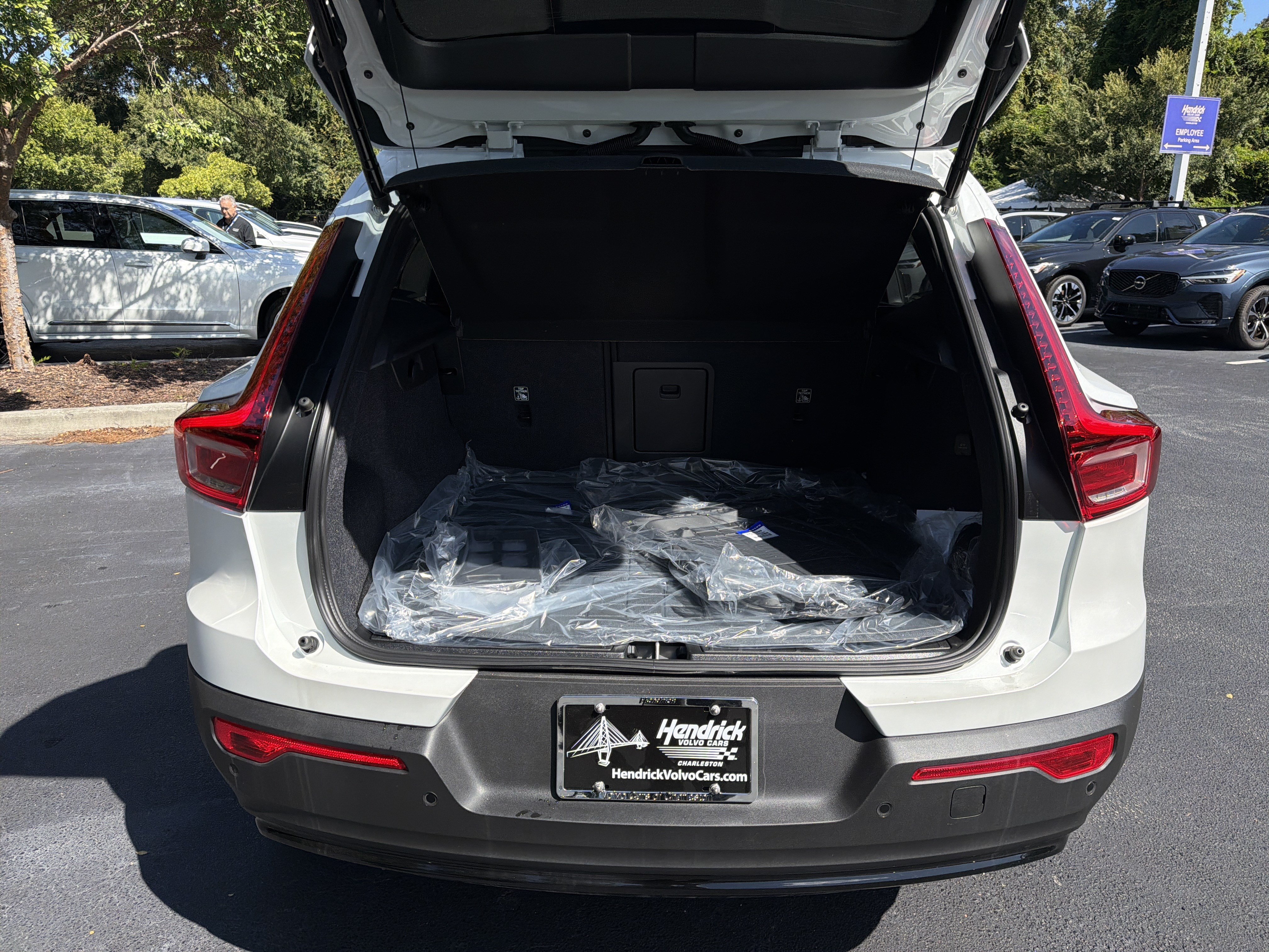 New 2026 Volvo XC40 B5 Ultra w/ Protection Package Premier AWD/4WD image 35