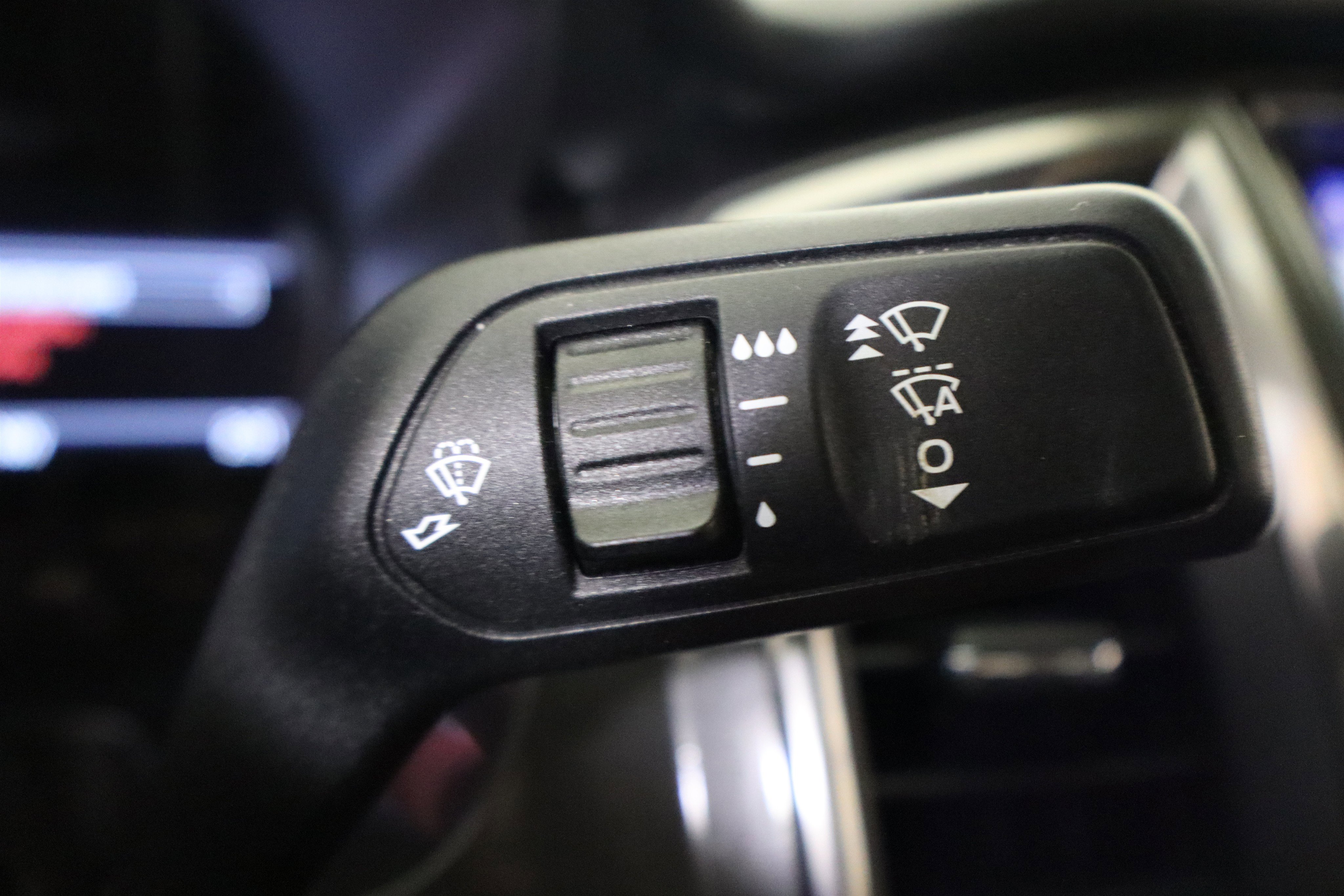 Used 2020 Ford Ranger Lariat w/ Equipment Group 501A Mid image 32