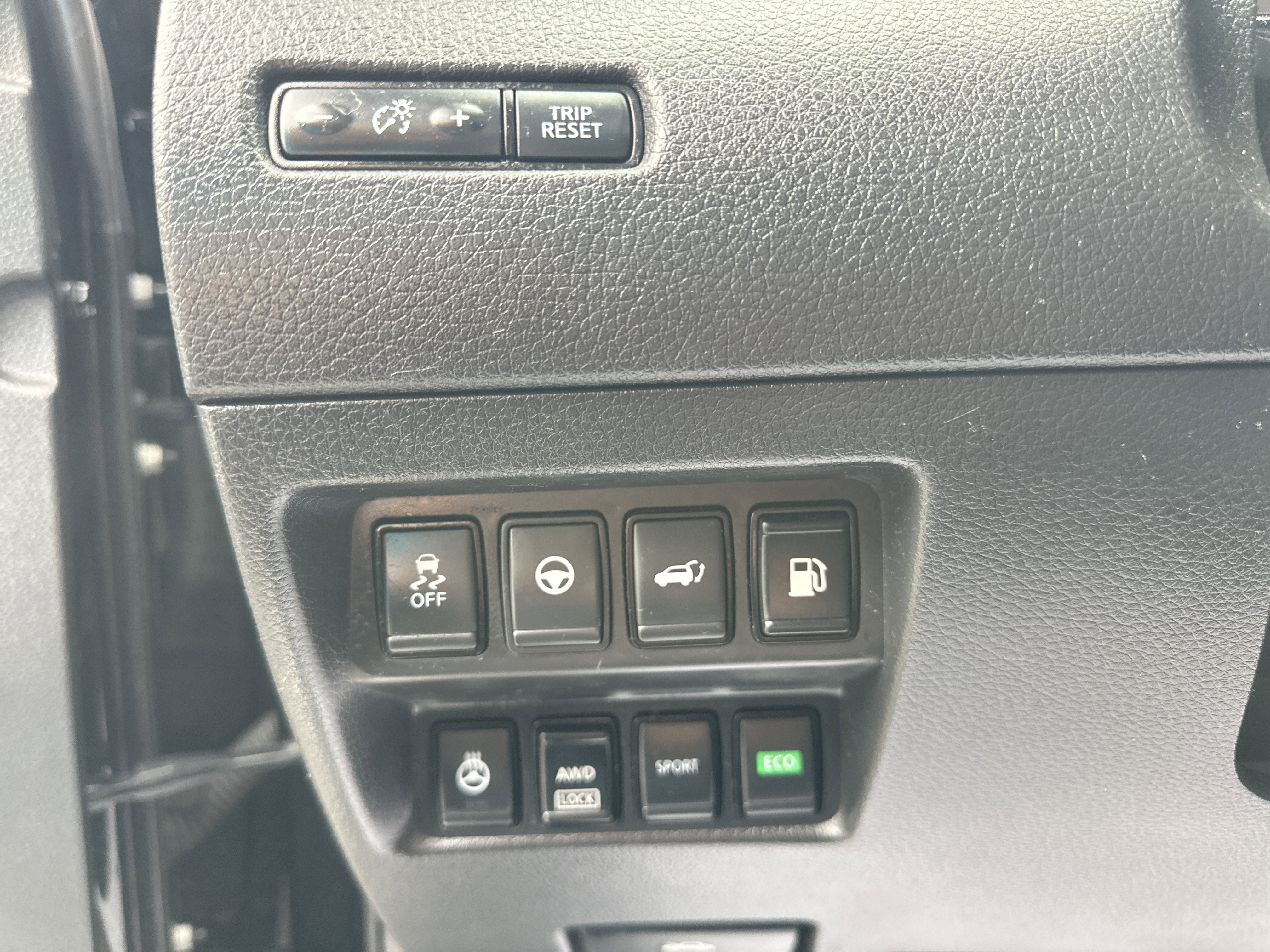 Used 2020 Nissan Rogue SL w/ Premium Package image 20