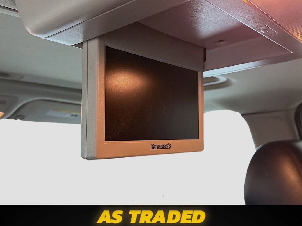 Used 2012 Chevrolet Suburban LTZ image 25