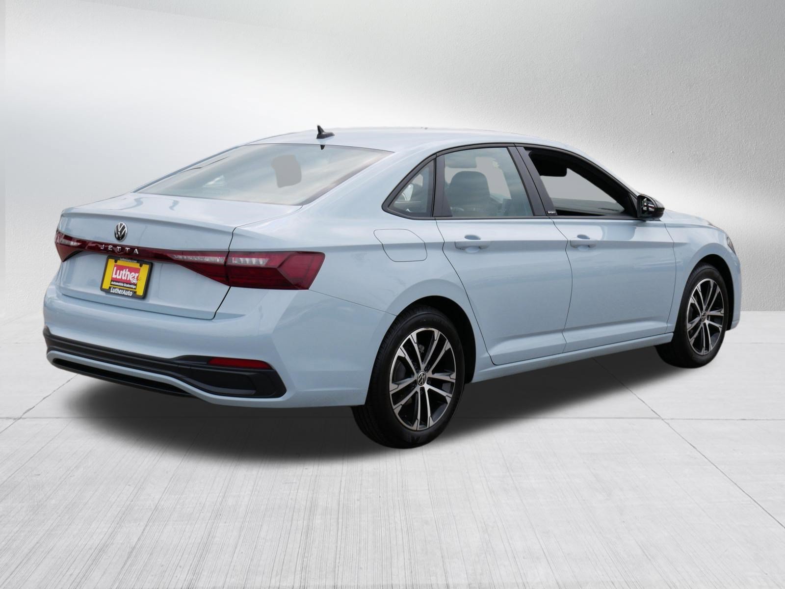 Certified 2025 Volkswagen Jetta Sport FWD image 7
