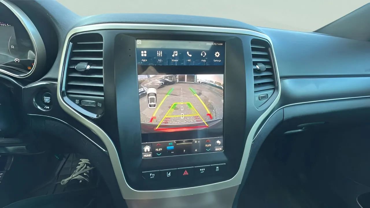 Used 2017 Jeep Grand Cherokee Limited AWD/4WD image 33
