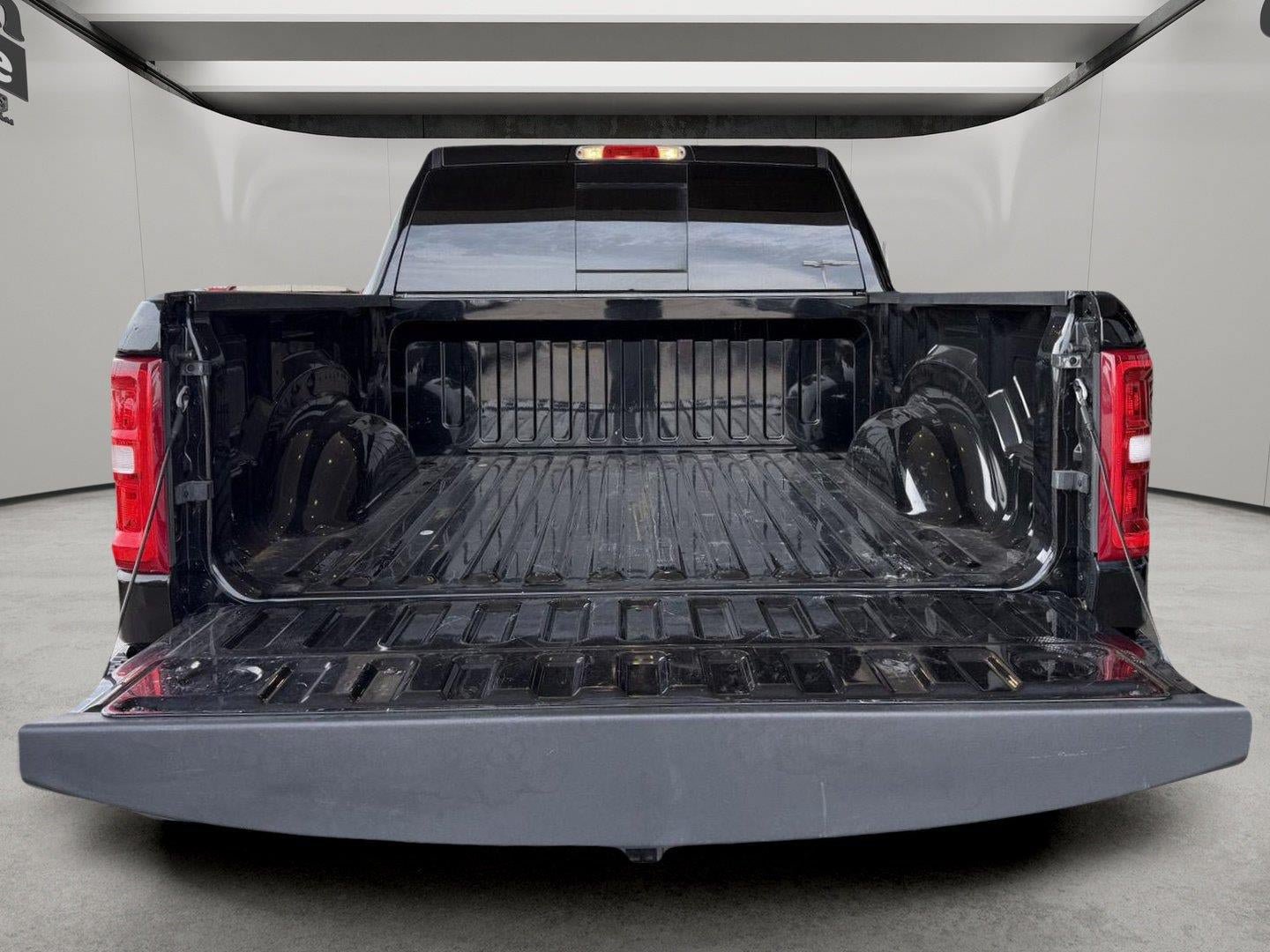 Used 2025 RAM 1500 Big Horn RWD image 6