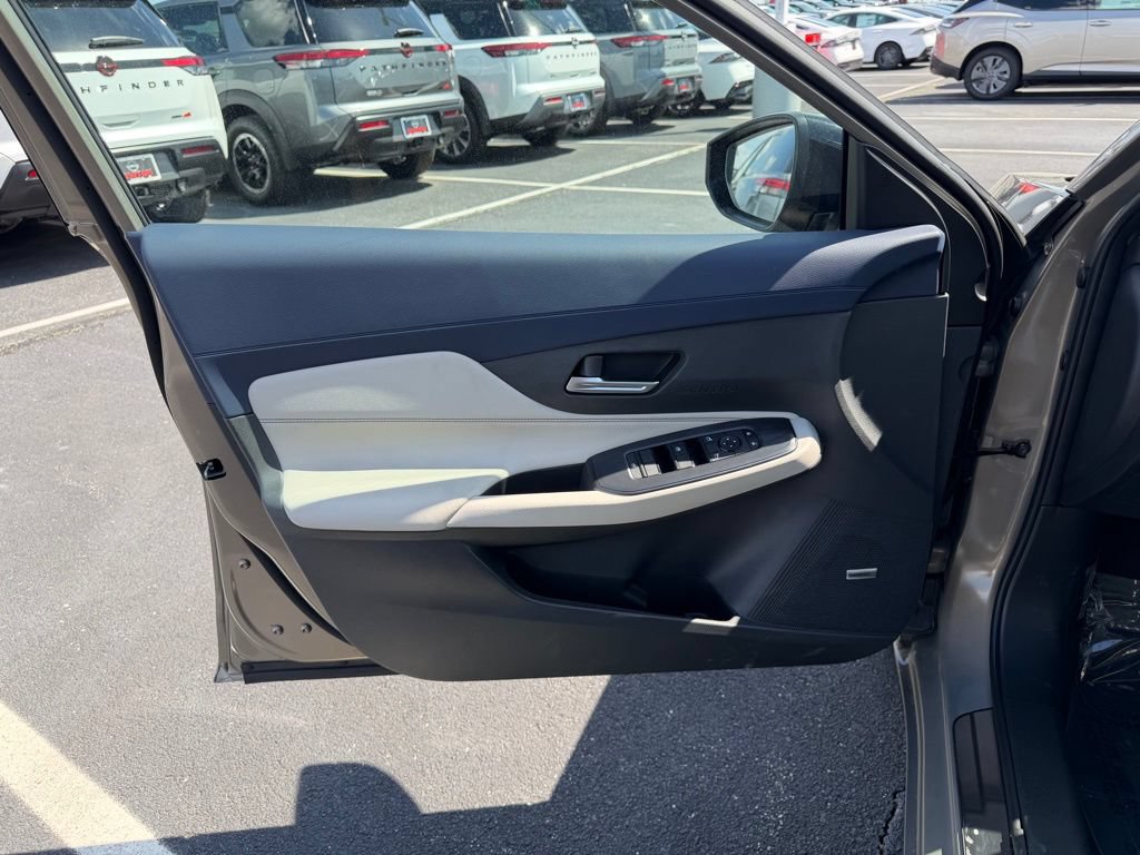 New 2026 Nissan Sentra SL w/ Floor Mat Package FWD image 12