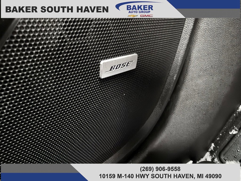 Used 2023 Chevrolet Traverse RS image 15