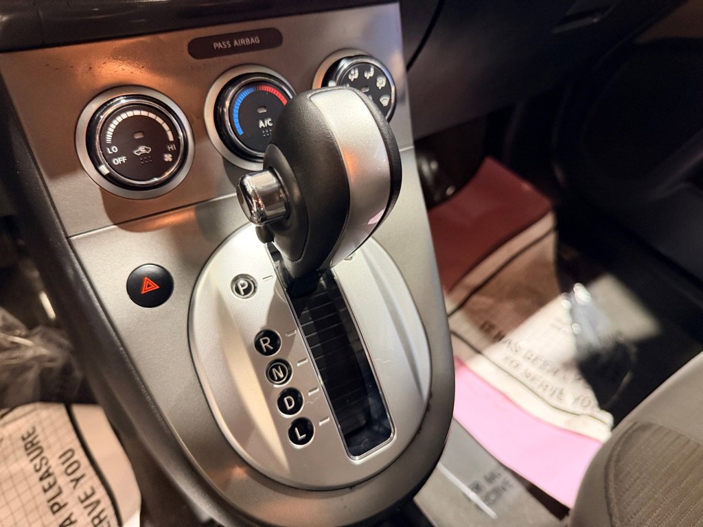 Used 2012 Nissan Sentra 2.0 SR w/ Convenience Pkg image 11