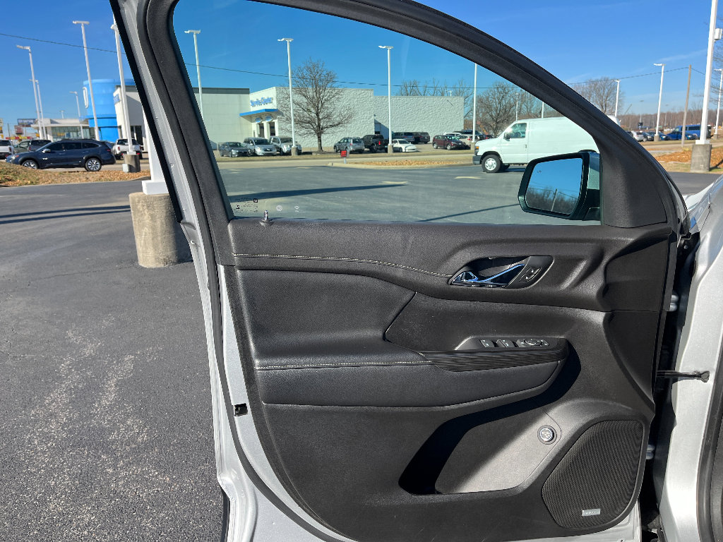 Used 2020 GMC Acadia SLT image 33