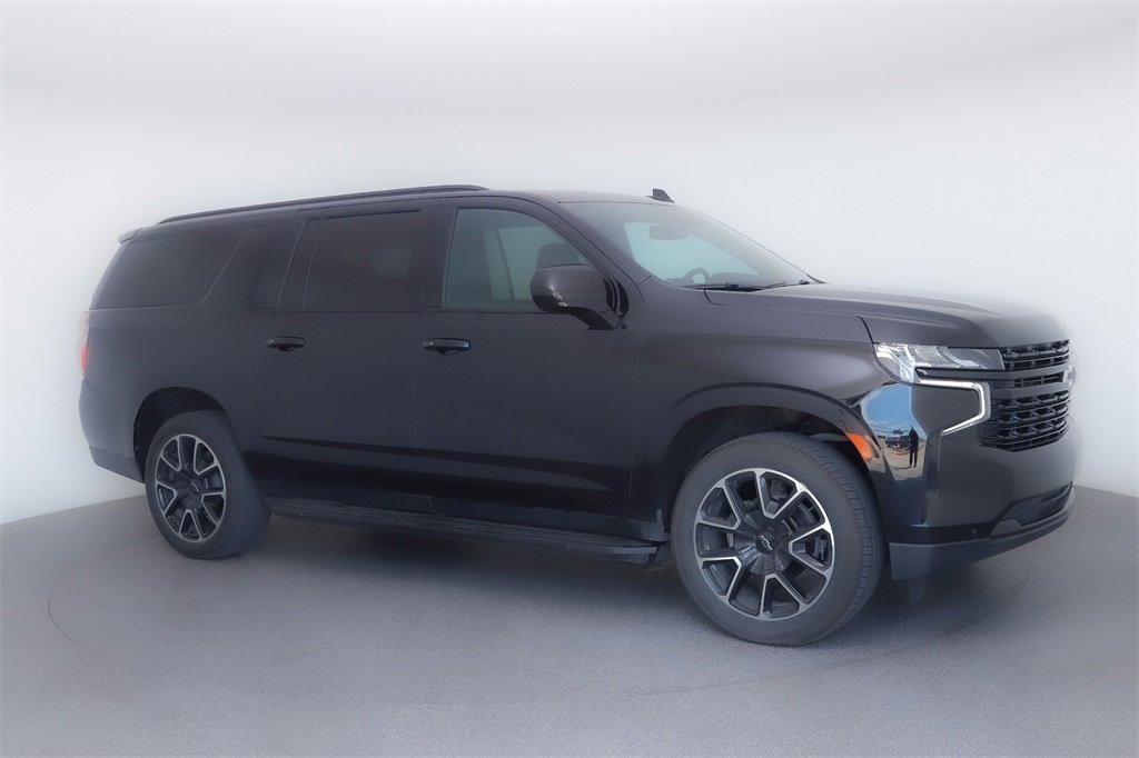 Used 2024 Chevrolet Suburban RST