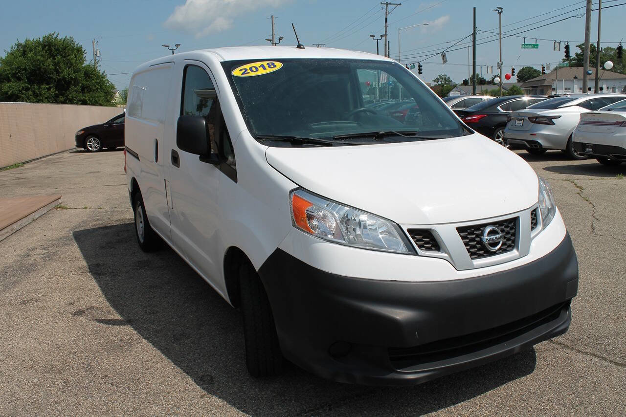 Used 2018 Nissan NV200 S w/ Back Door Glass Package image 7