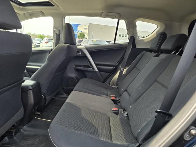 Used 2018 Toyota RAV4 XLE w/ Plus Extra Value Package AWD/4WD image 10