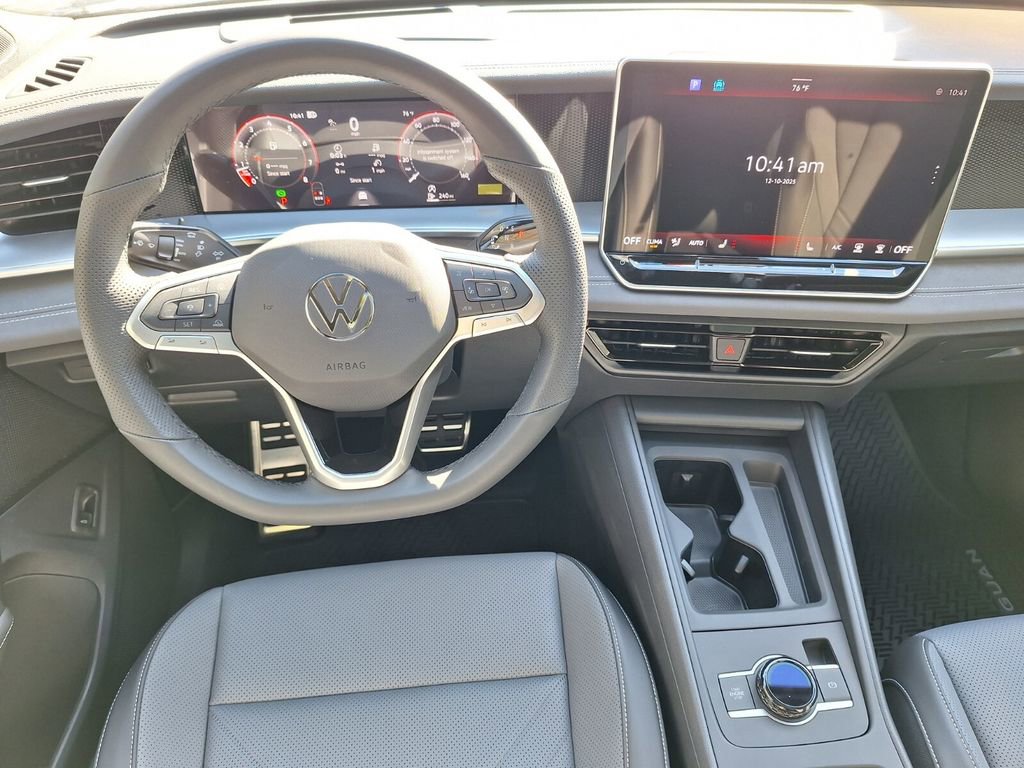 New 2026 Volkswagen Tiguan SE R-Line image 20