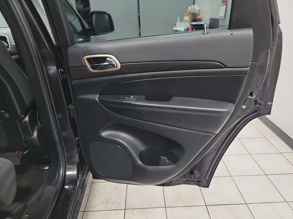 Used 2014 Jeep Grand Cherokee Laredo w/ Quick Order Package 23E image 23