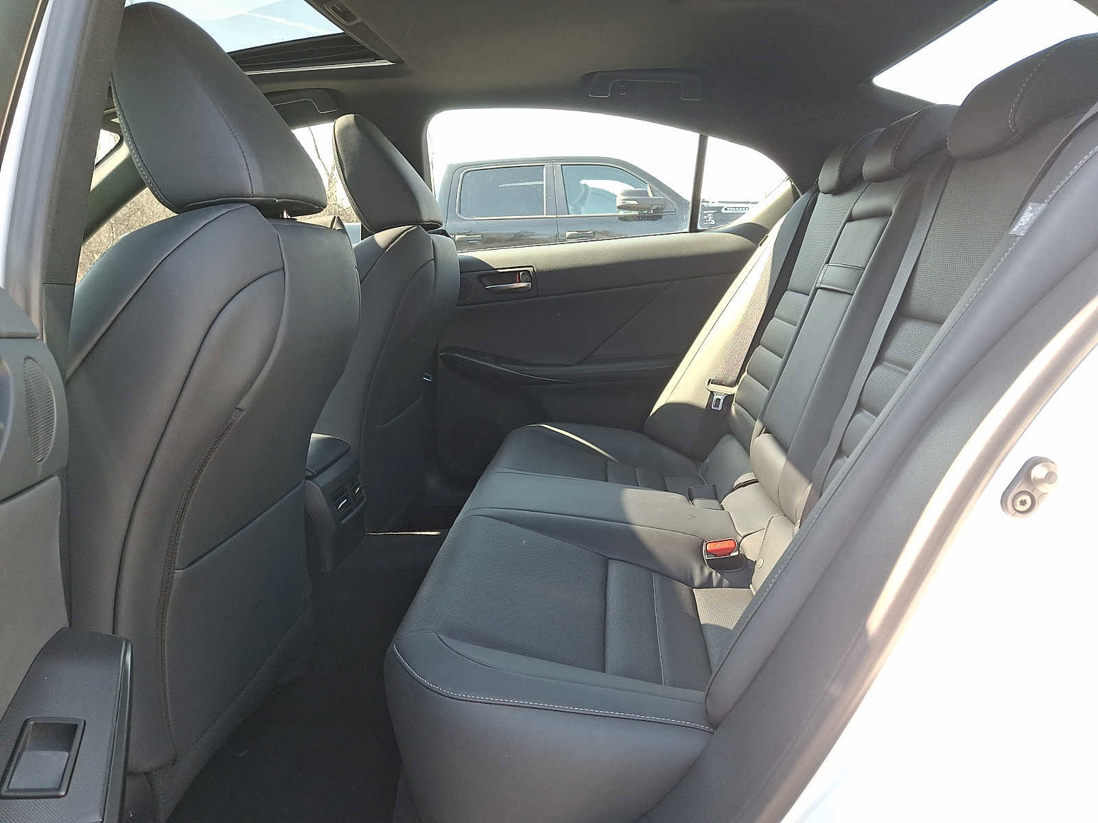 Used 2025 Lexus IS 350 F Sport image 10