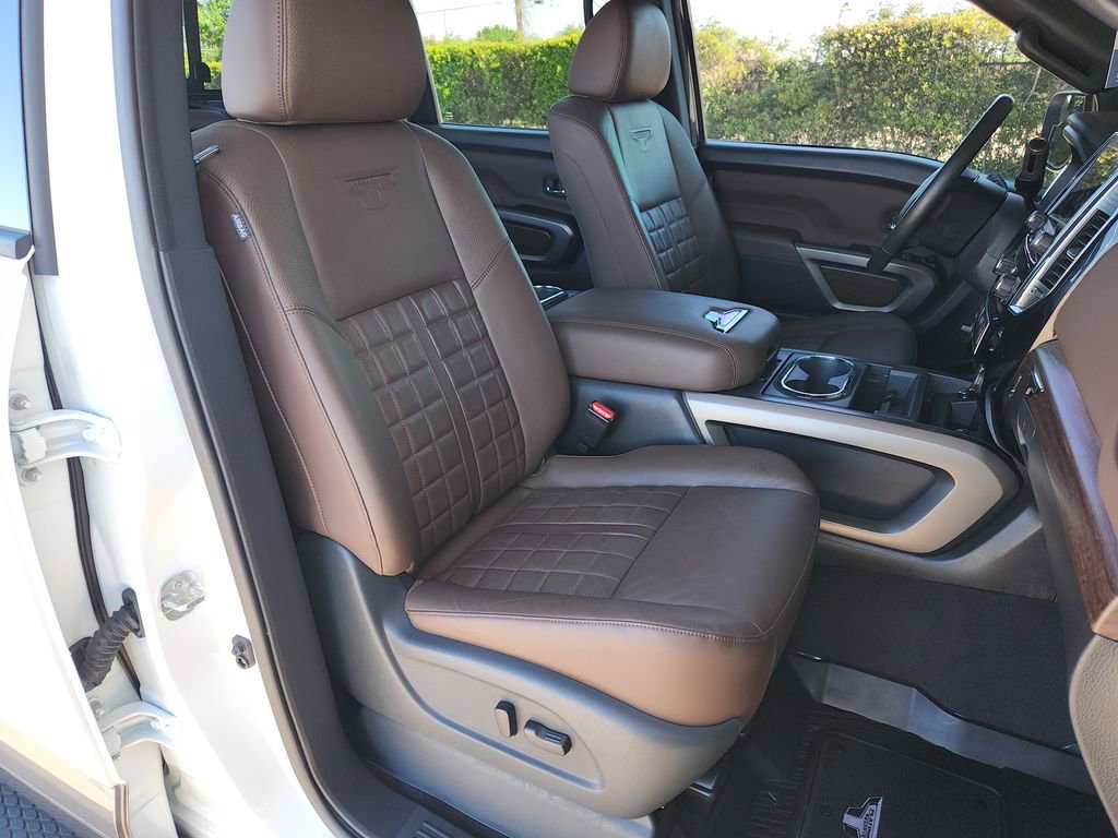 Used 2023 Nissan Titan Platinum Reserve w/ Moonroof Package image 15