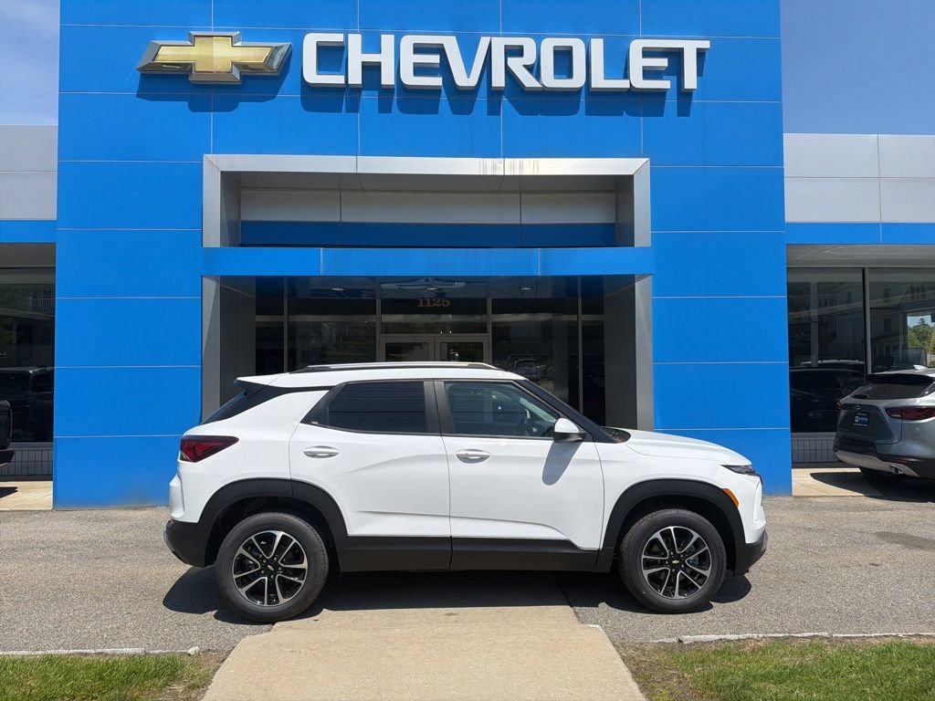 New 2026 Chevrolet TrailBlazer LT w/ LT Cold Weather Package AWD/4WD image 6