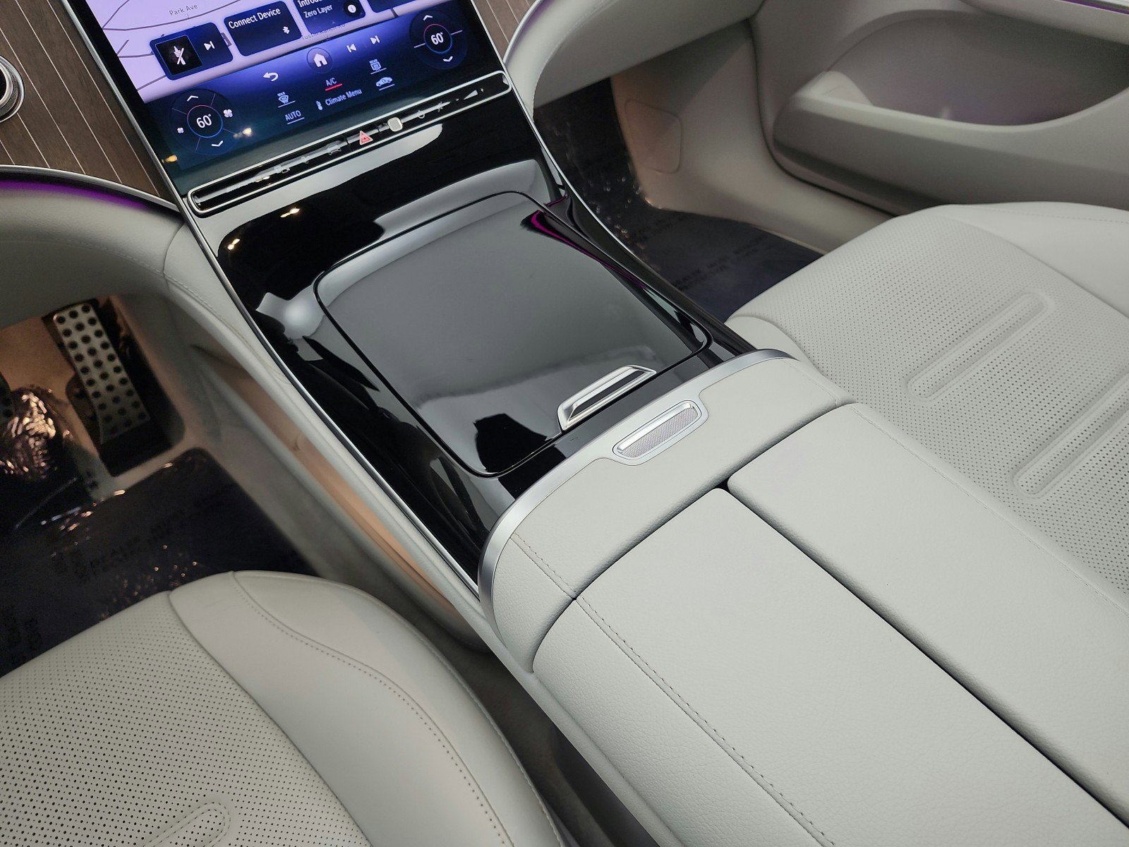 Used 2023 Mercedes-Benz EQE AMG 4MATIC Sedan image 16