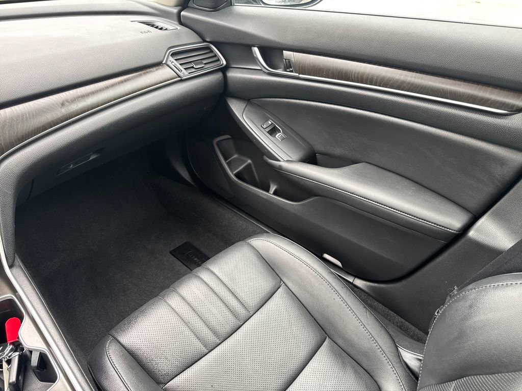 Used 2021 Honda Accord EX-L image 17