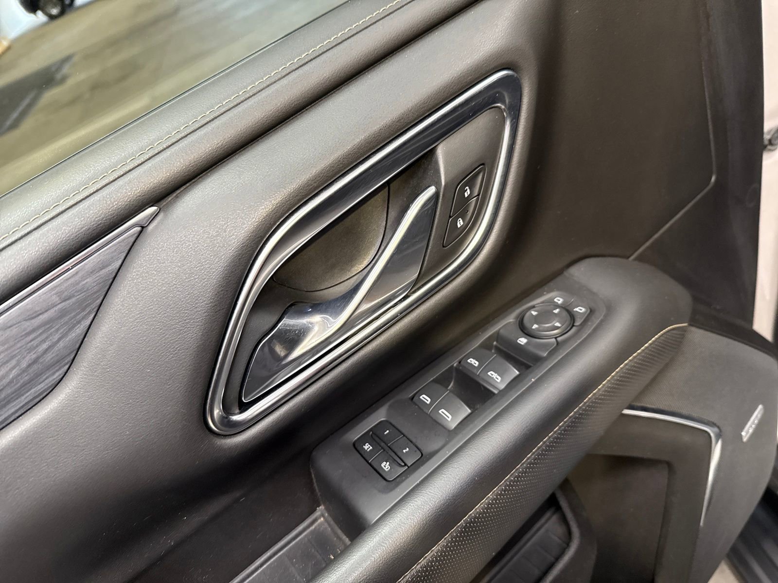 Used 2021 GMC Yukon XL SLT image 19