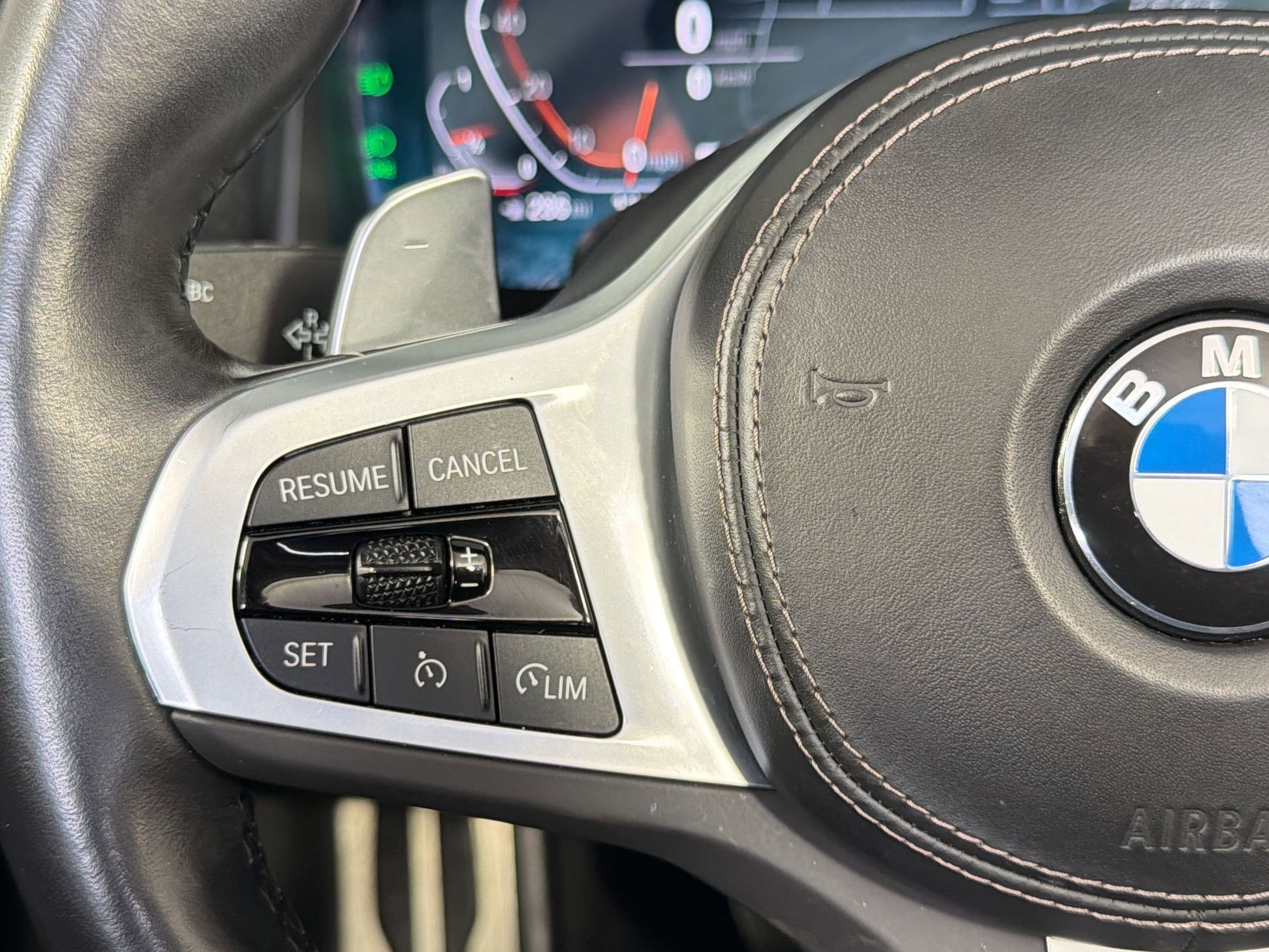 Used 2023 BMW 840i Convertible w/ Comfort Seating Package image 17