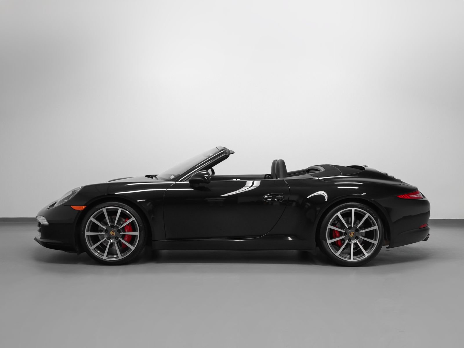Certified 2015 Porsche 911 Carrera S RWD image 2