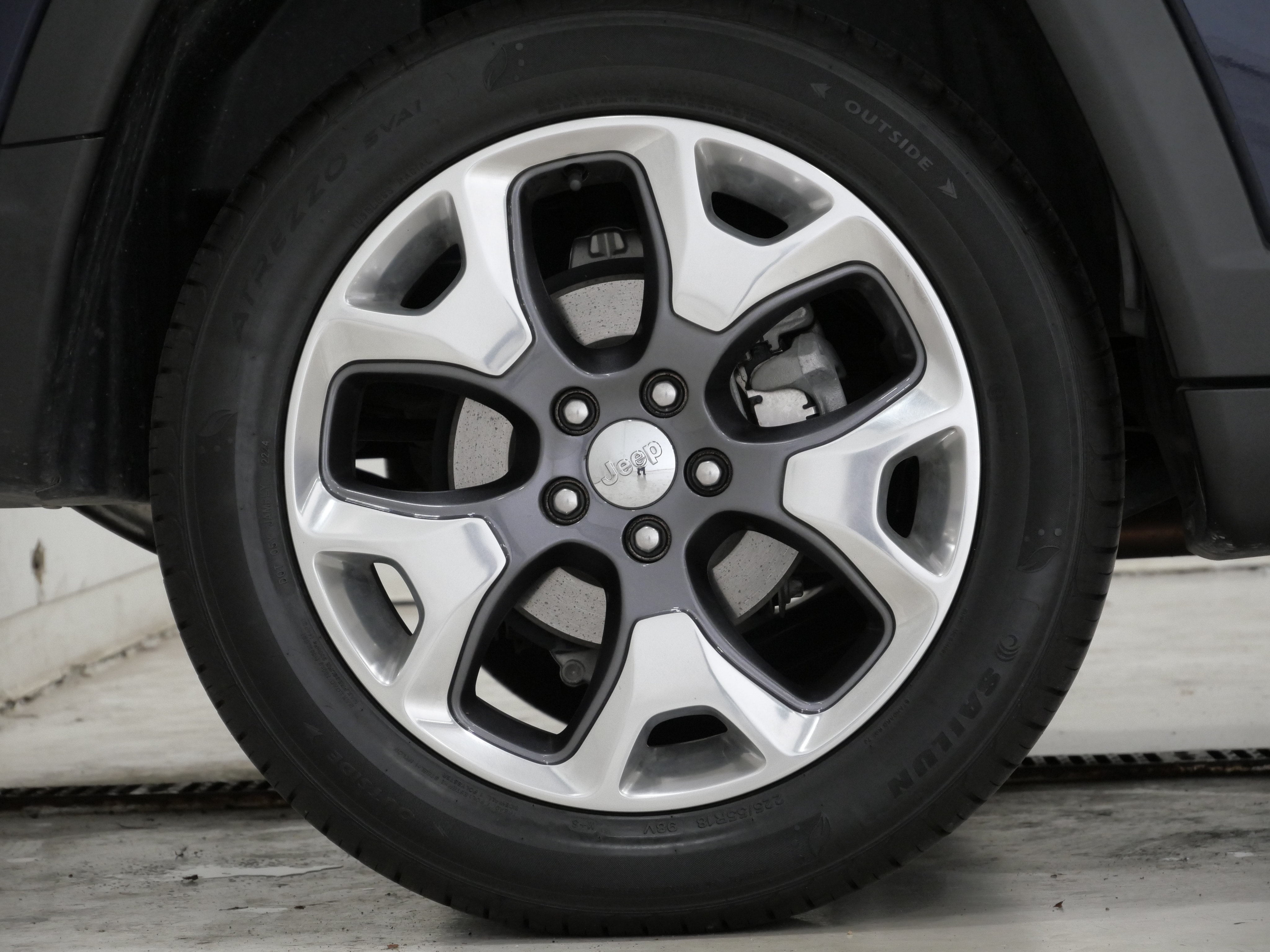 Used 2021 Jeep Compass Limited AWD/4WD image 9